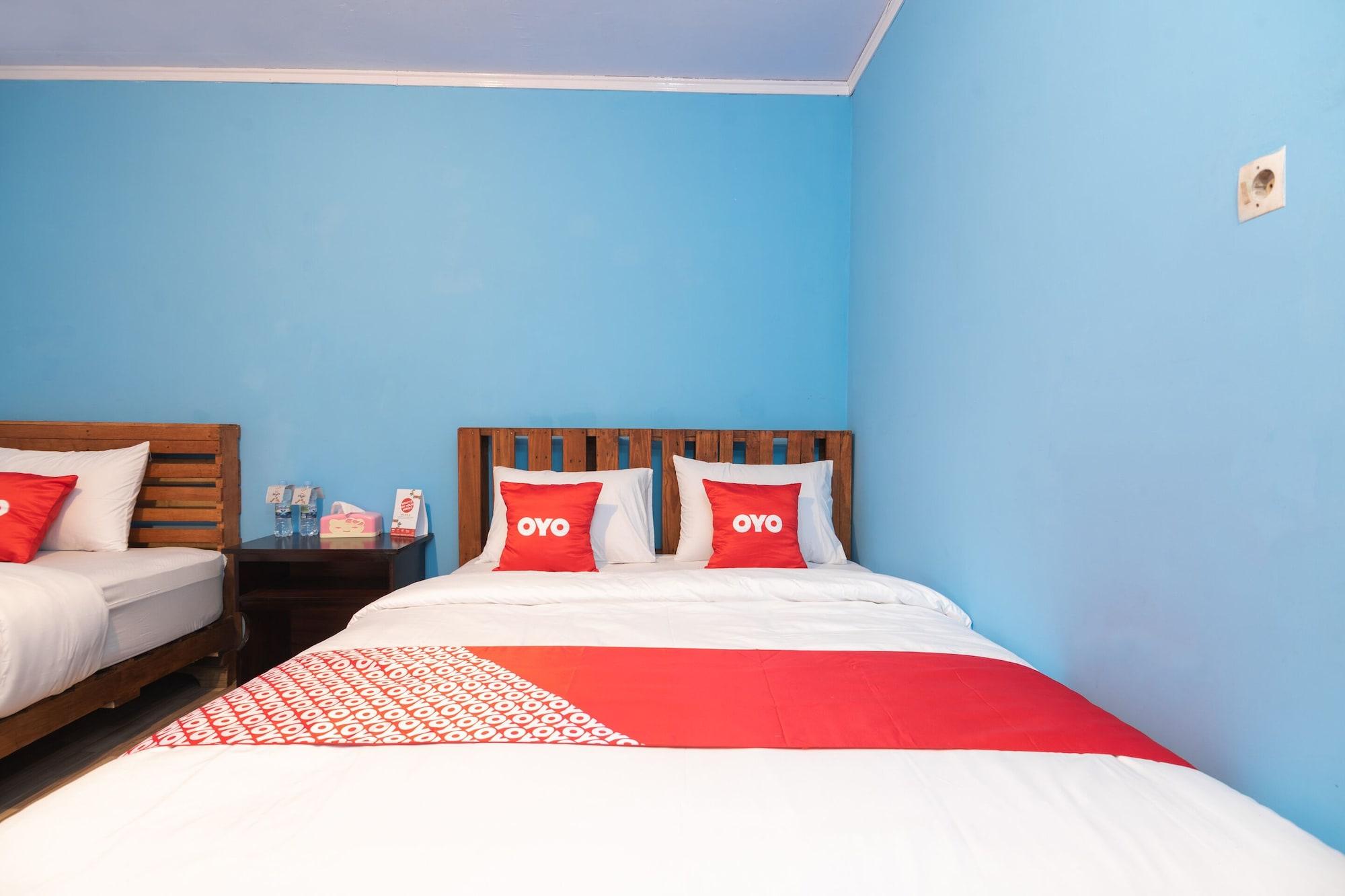 Oyo 1852 Intan Bromo Homestay Pasuruan Εξωτερικό φωτογραφία