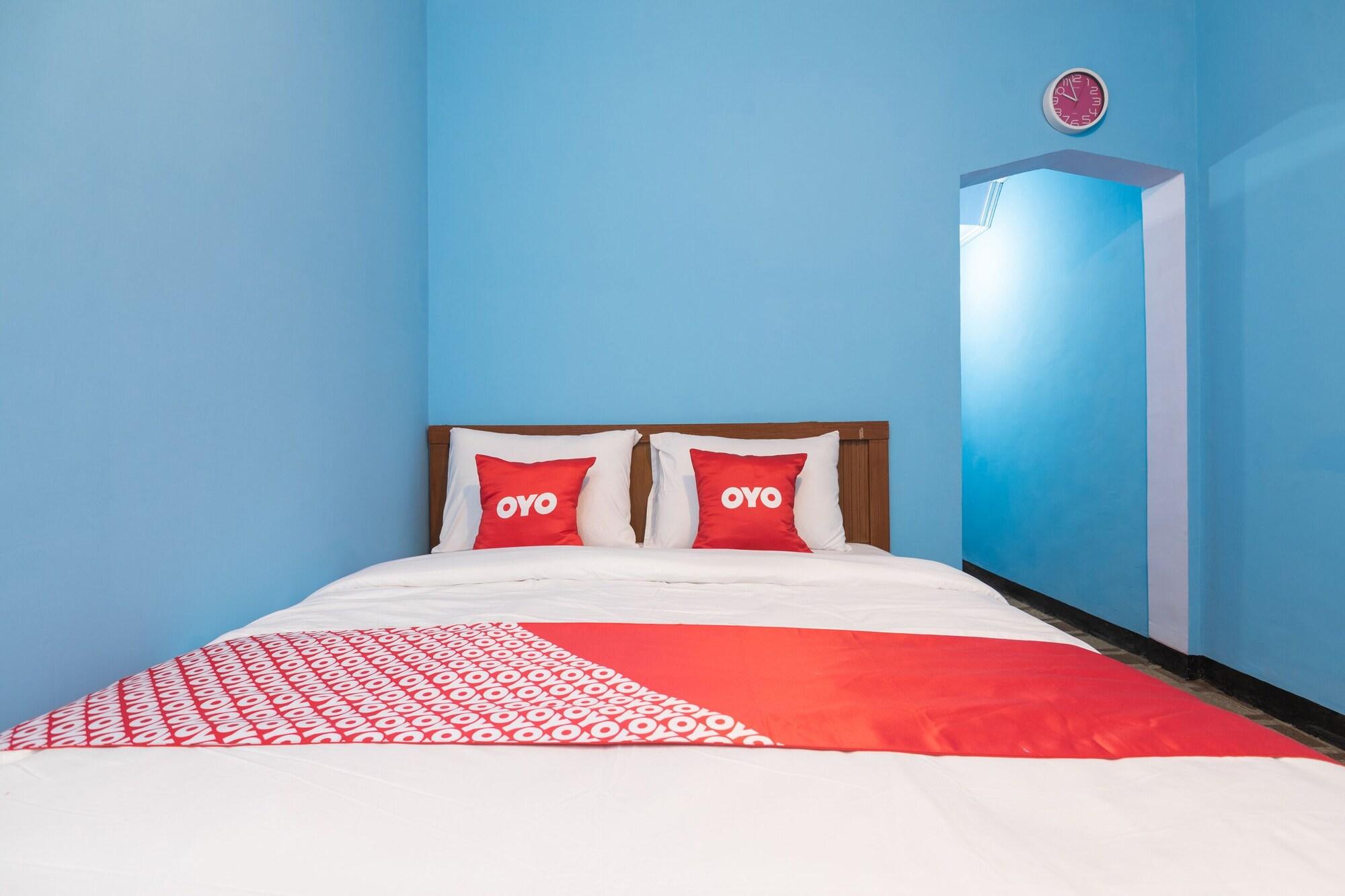 Oyo 1852 Intan Bromo Homestay Pasuruan Εξωτερικό φωτογραφία